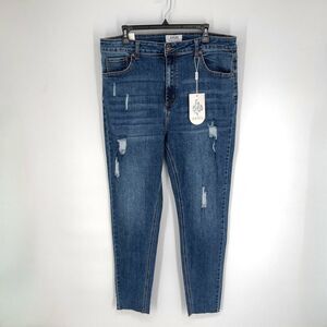 Angel Women's NWT High Rise Stretchy Skinny Leg Jeans Plus Size Size 24 Blue